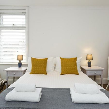 Percy Terrace - Charming 2 Bedroom Town House Portsmouth Exteriör bild