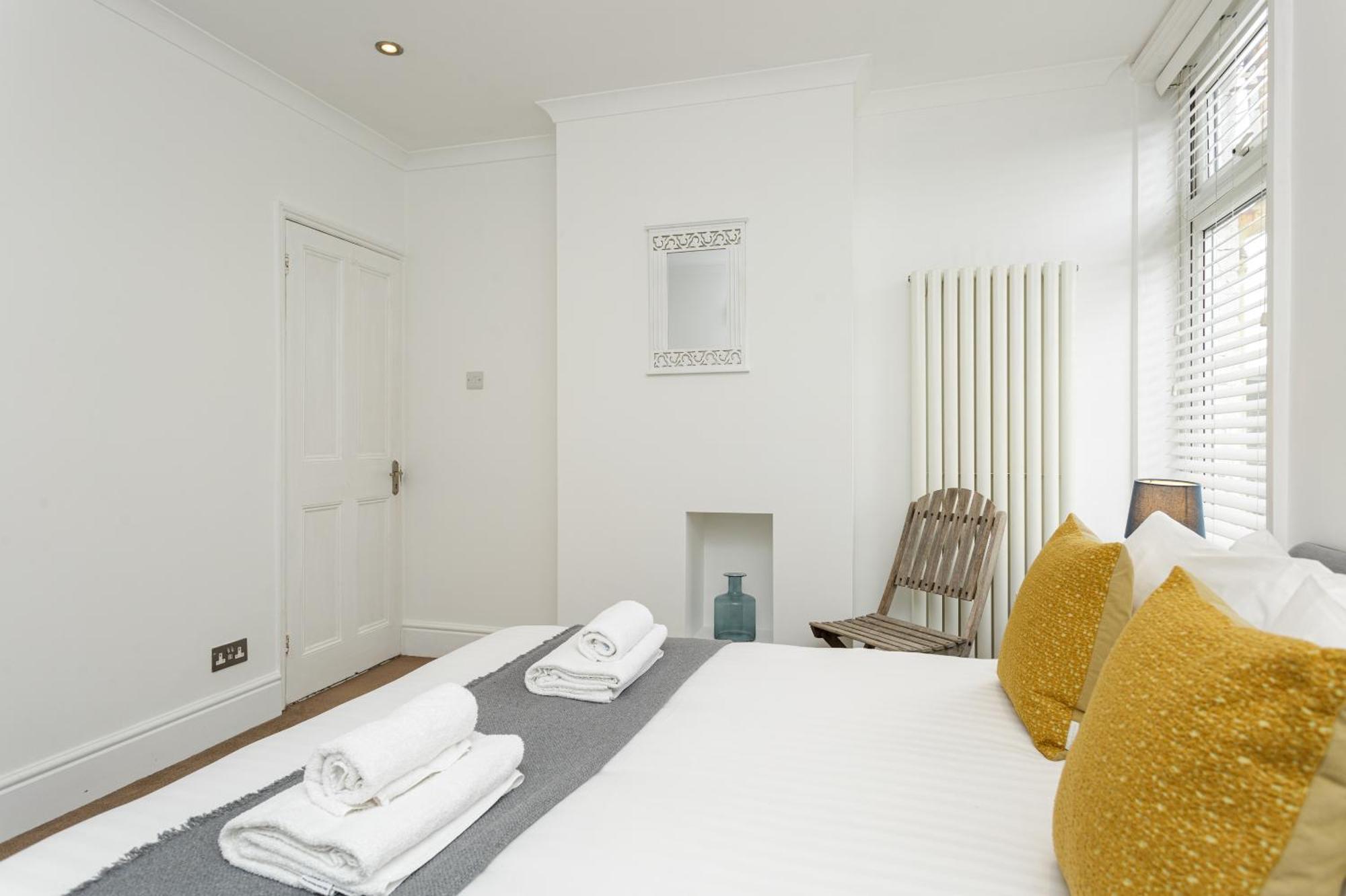 Percy Terrace - Charming 2 Bedroom Town House Portsmouth Exteriör bild