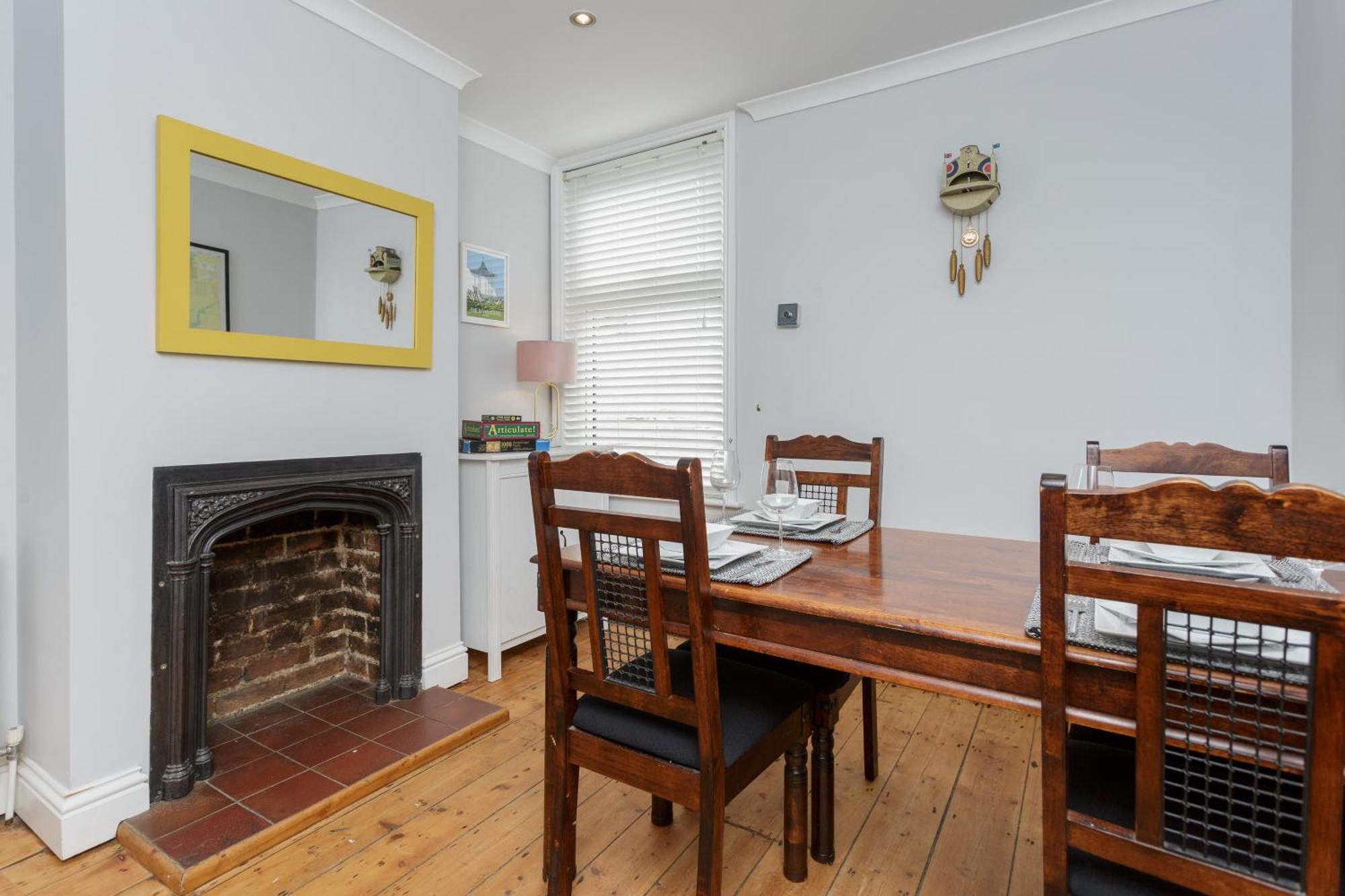 Percy Terrace - Charming 2 Bedroom Town House Portsmouth Exteriör bild